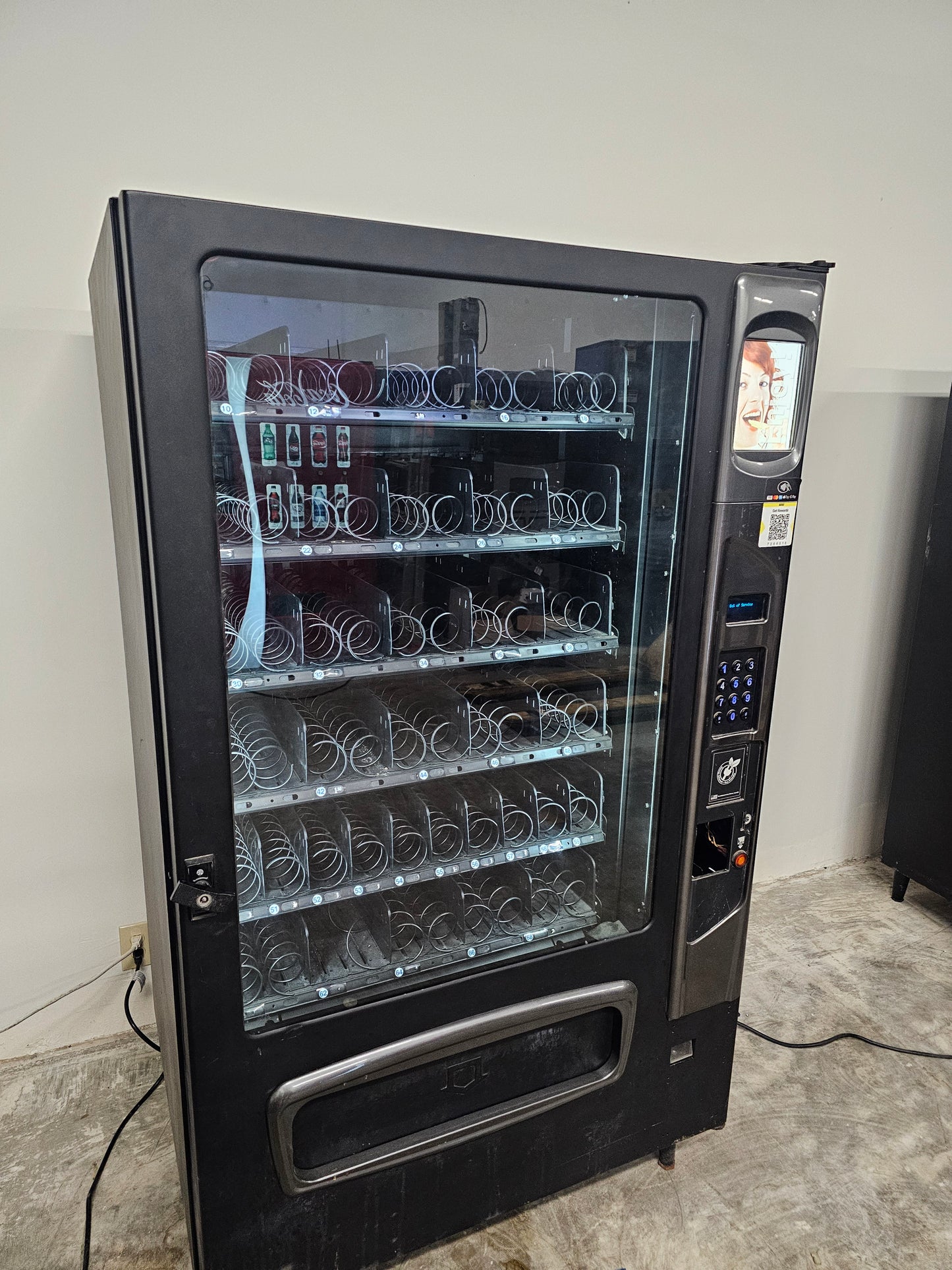 USI Wittern 3575 Snack Machine