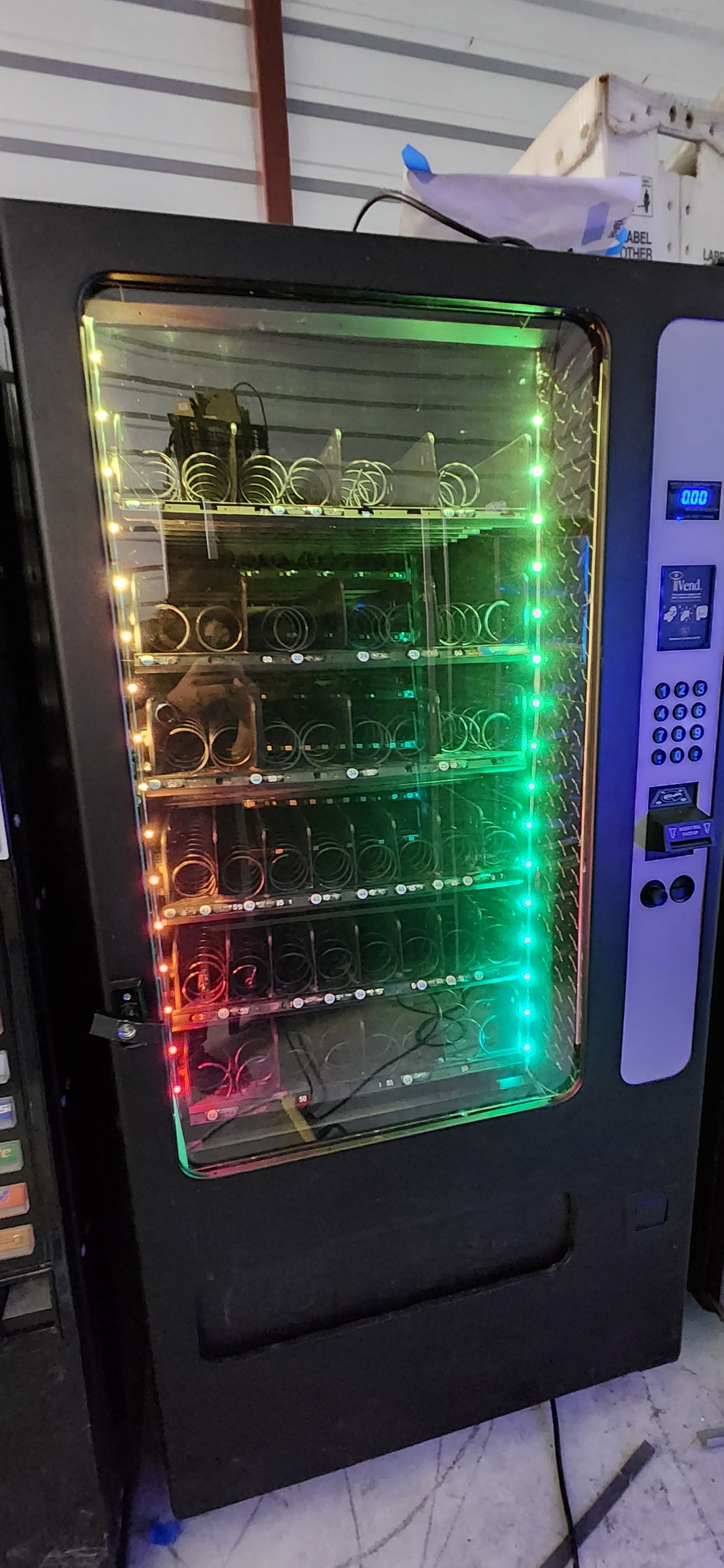 Wittern/USI Snack Machine